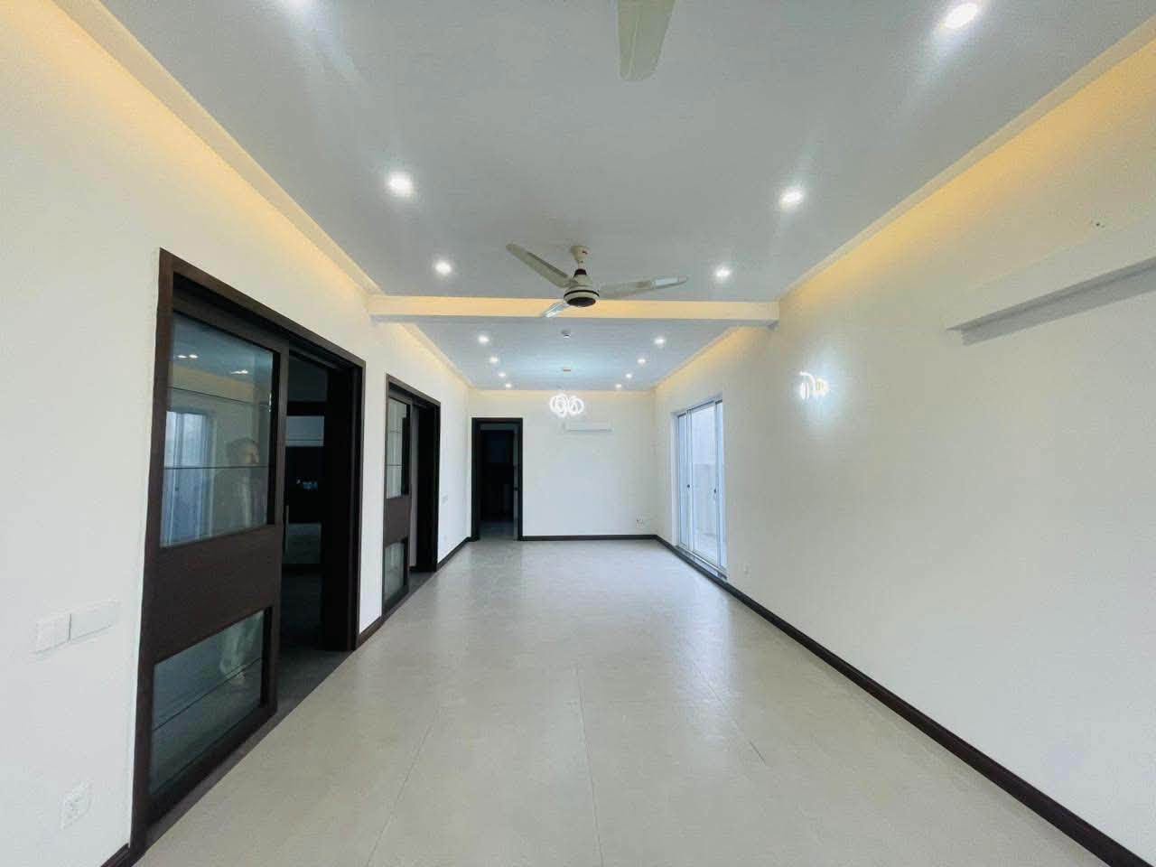 1 KANAL BRAND NEW SPANISH HOUSE  DHA PHASE  6 , Lahore