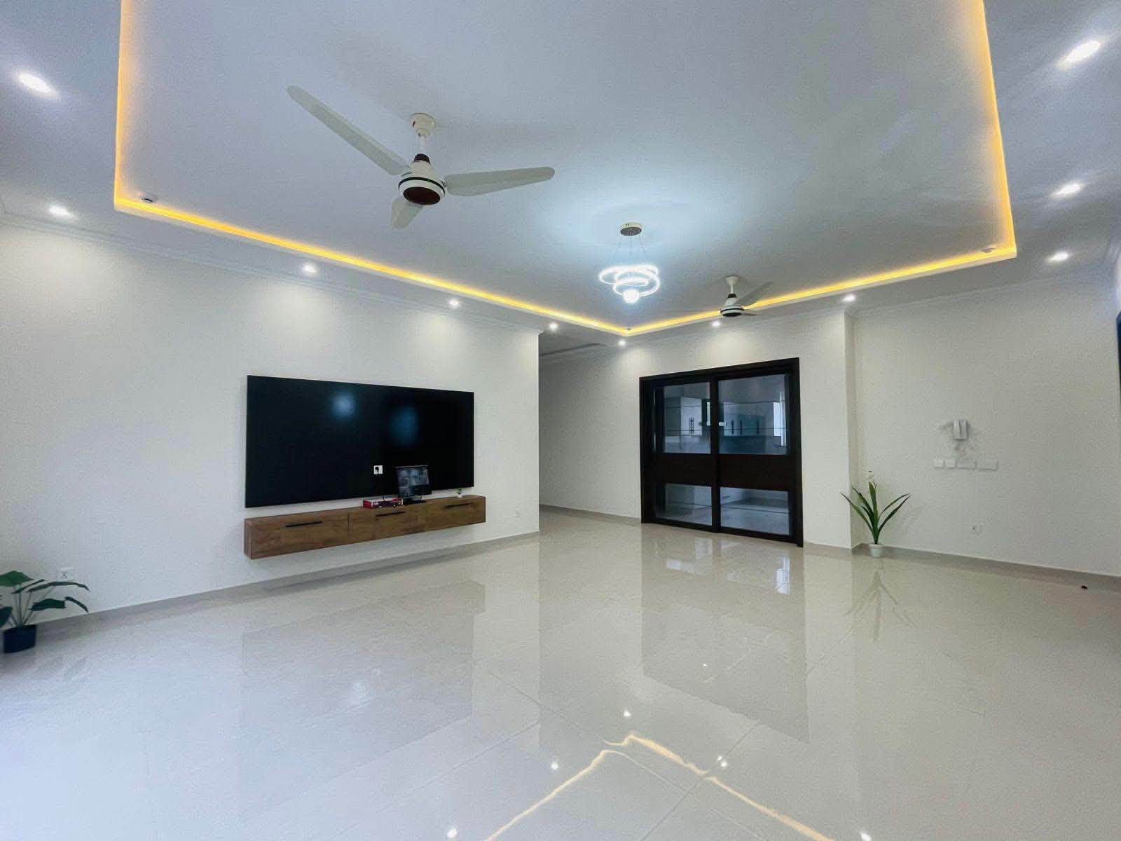 1 KANAL BRAND NEW SPANISH HOUSE  DHA PHASE  6 , Lahore