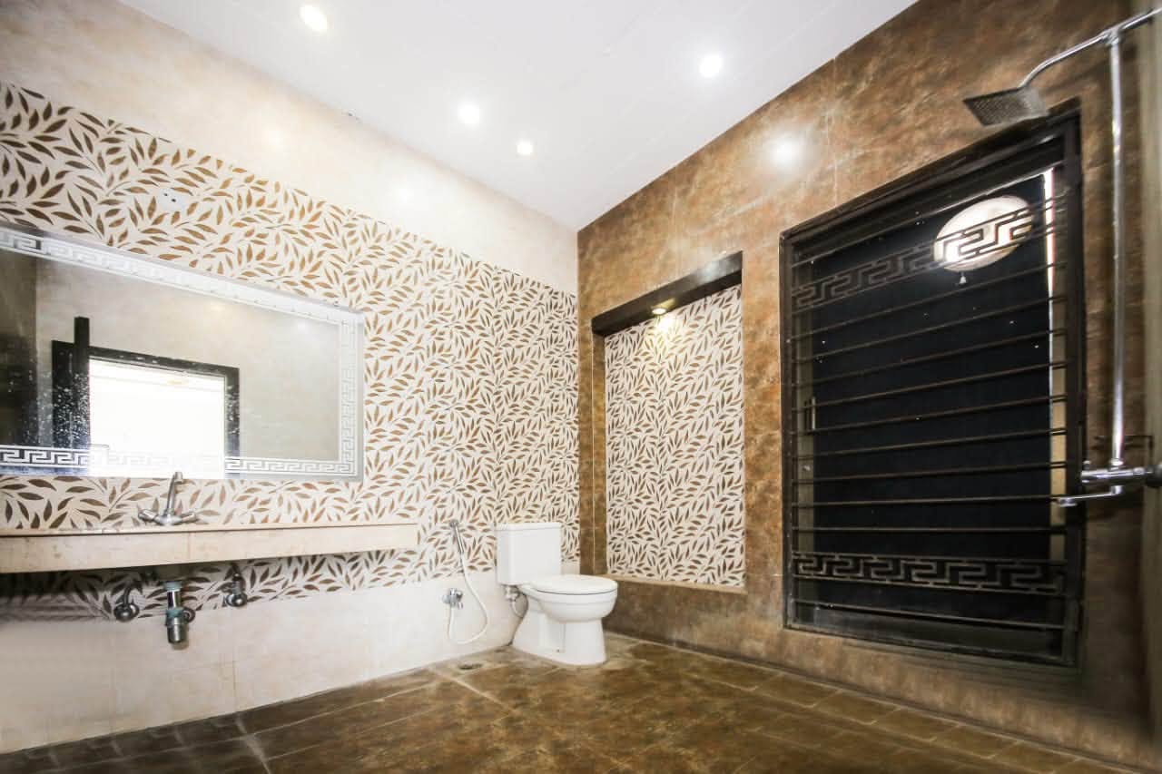 1 KANAL, Upper Portion, Available for Rent,  DHA PHASE 7, Lahore