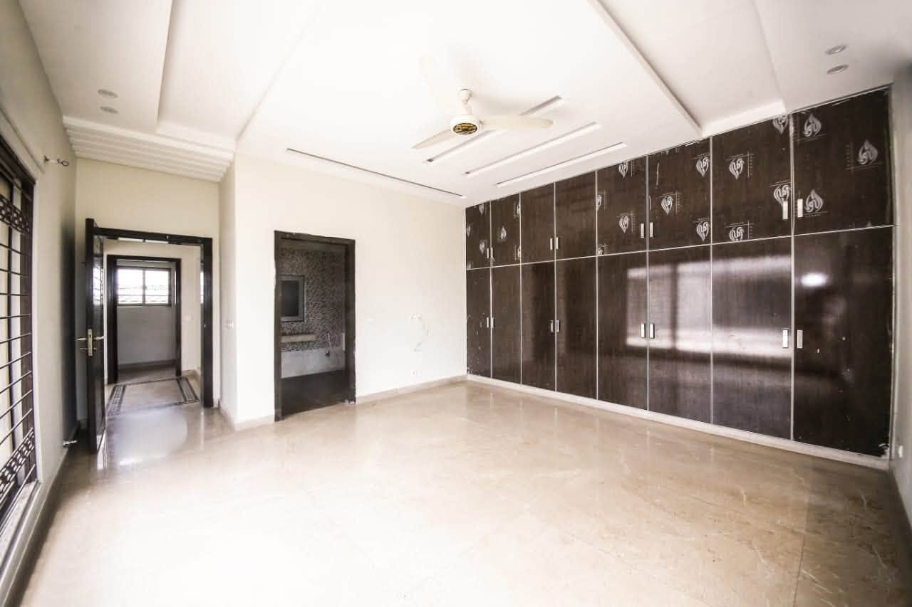 1 KANAL, Upper Portion, Available for Rent,  DHA PHASE 7, Lahore