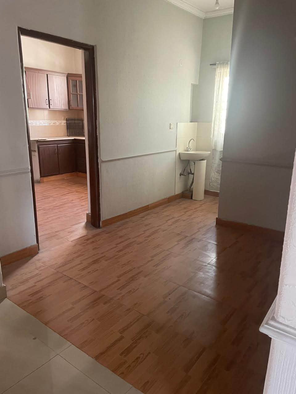 1 KANAL UPPER PORTION AVAILABLE FOR RENT,DHA PHASE 5, LAHORE
