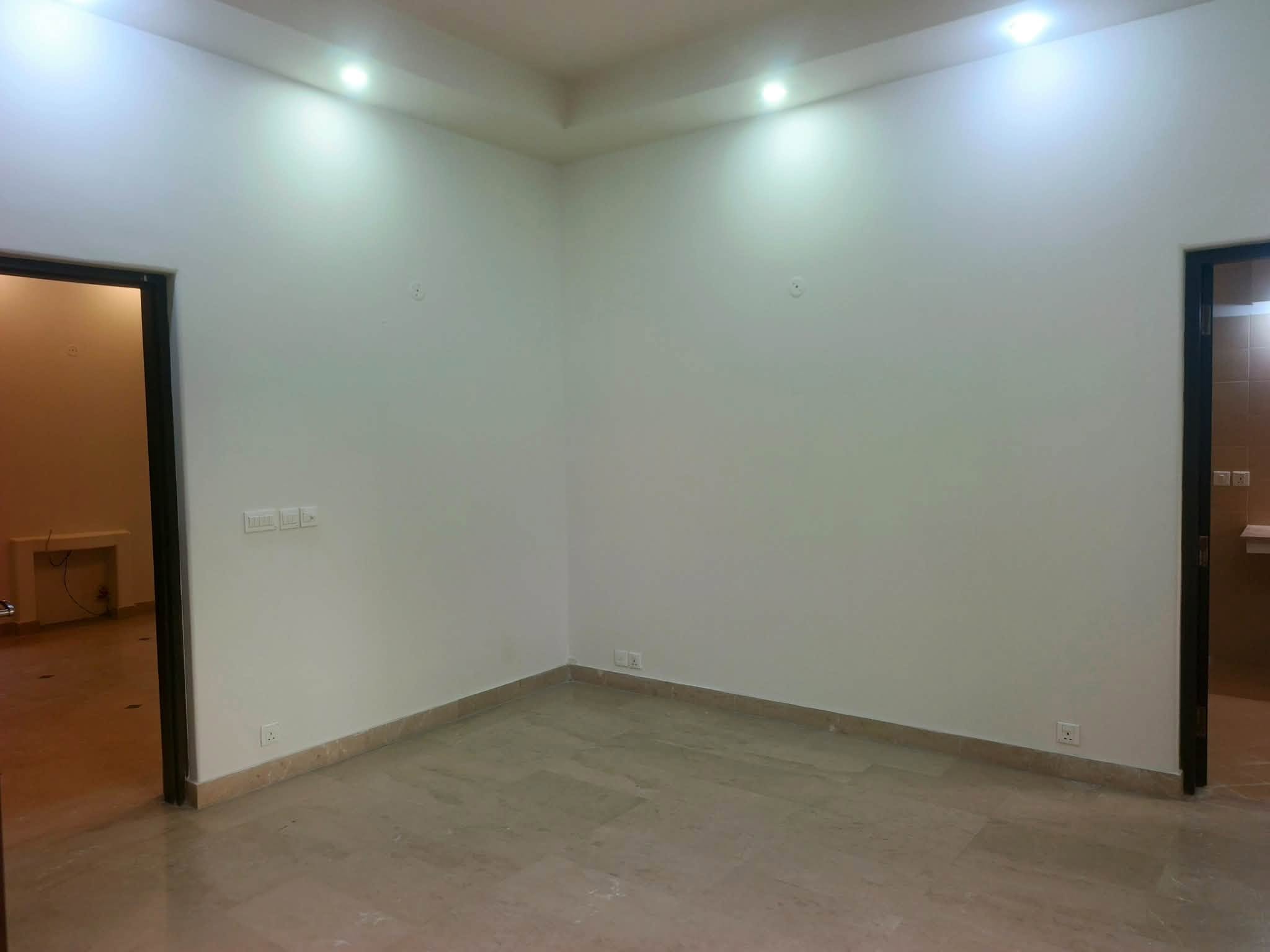 1 KANAL UPPER PORTION for RENT, DHA PHASE  6, Lahore