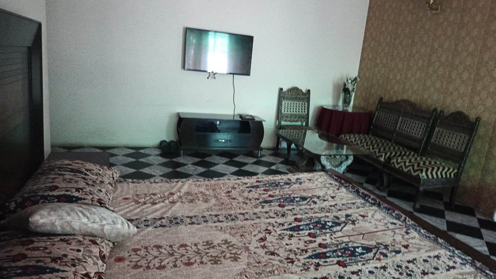1 Fully Furnished Room -Only Female  For Rent, DHA PHASE 2, Lahore — DHA Phase 2, Lahore