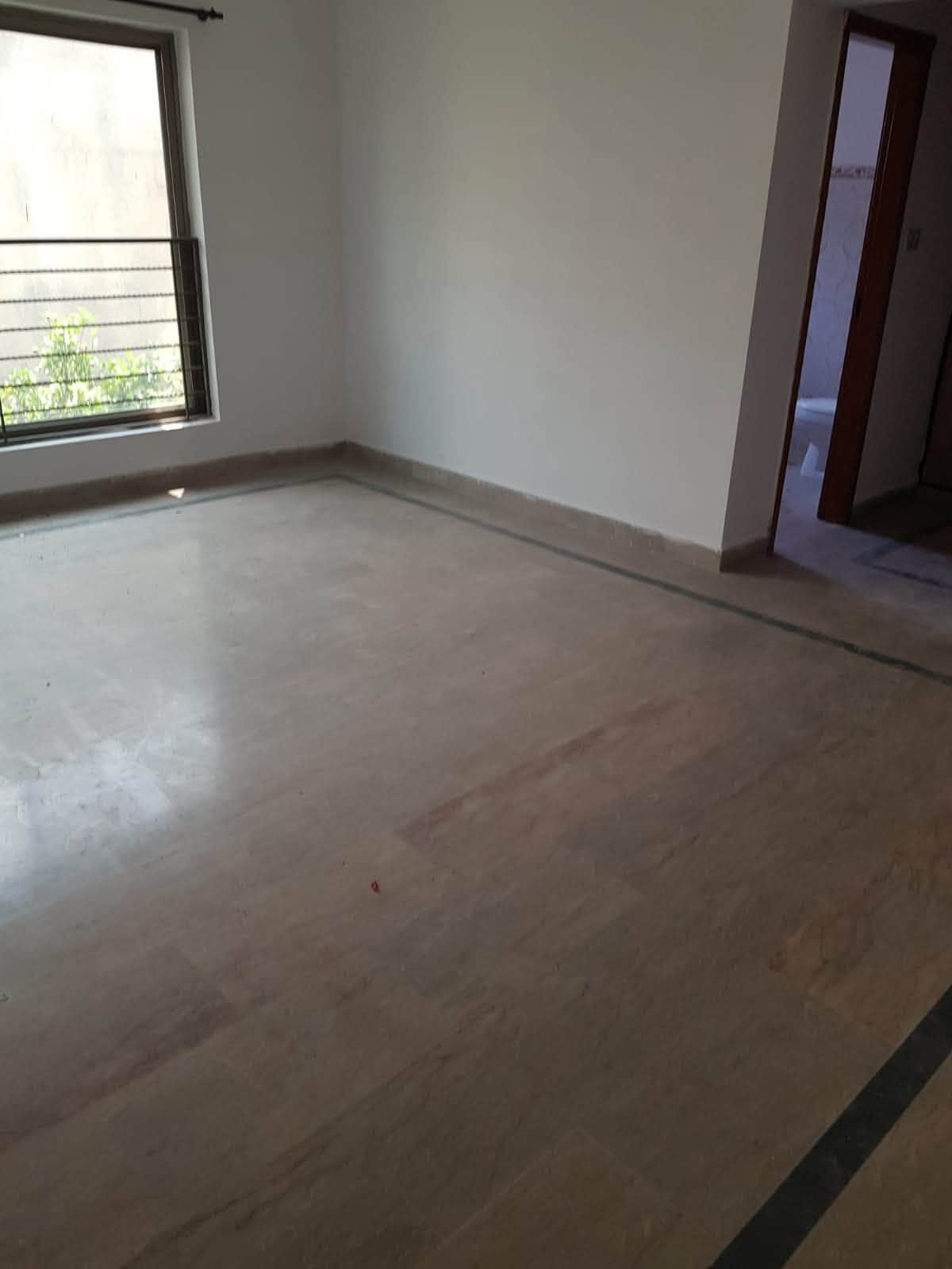 1 KANAL UPPER PORTION, Available on Rent, DHA PHASE 2  Lahore