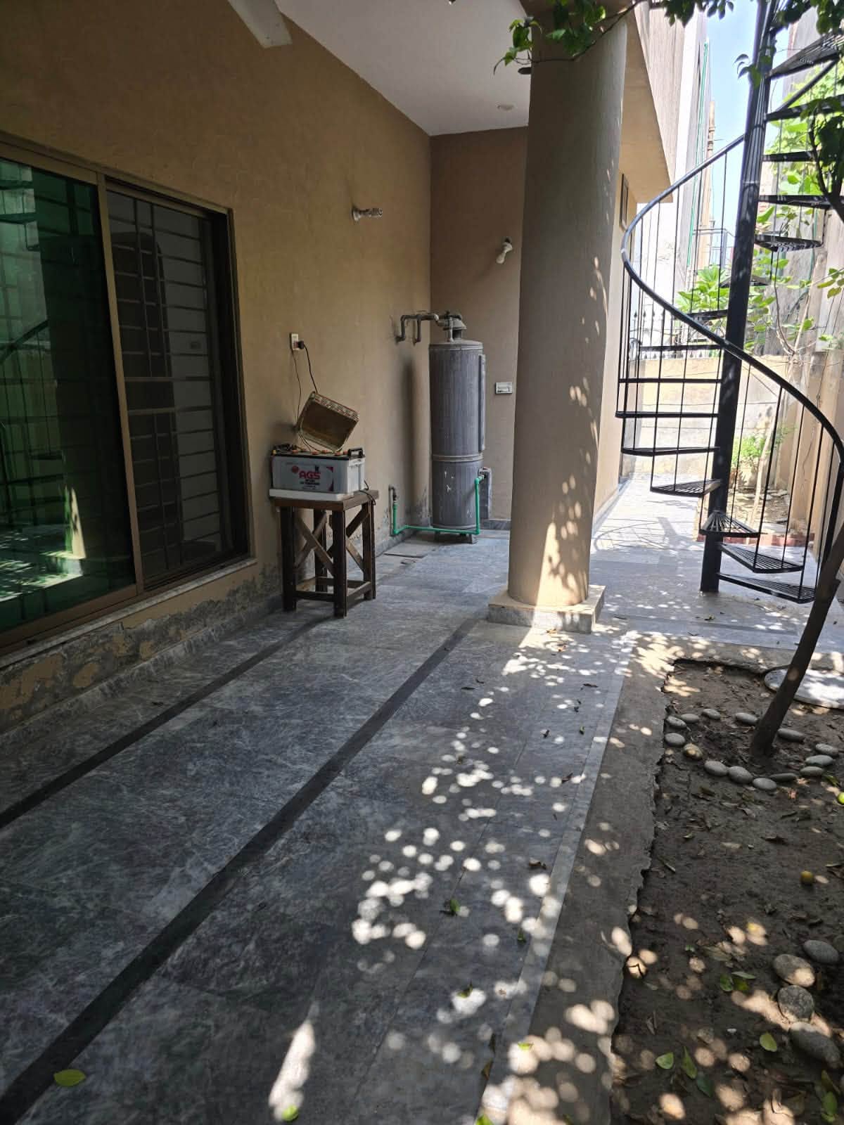 16 Marla Lower PORTION available for rent, DHA PHASE 1, Lahore