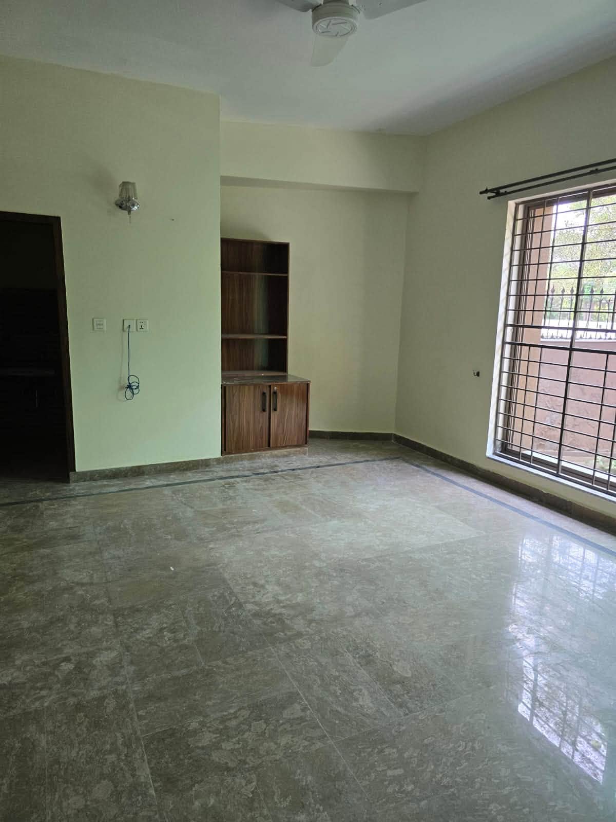 16 Marla Lower PORTION available for rent, DHA PHASE 1, Lahore