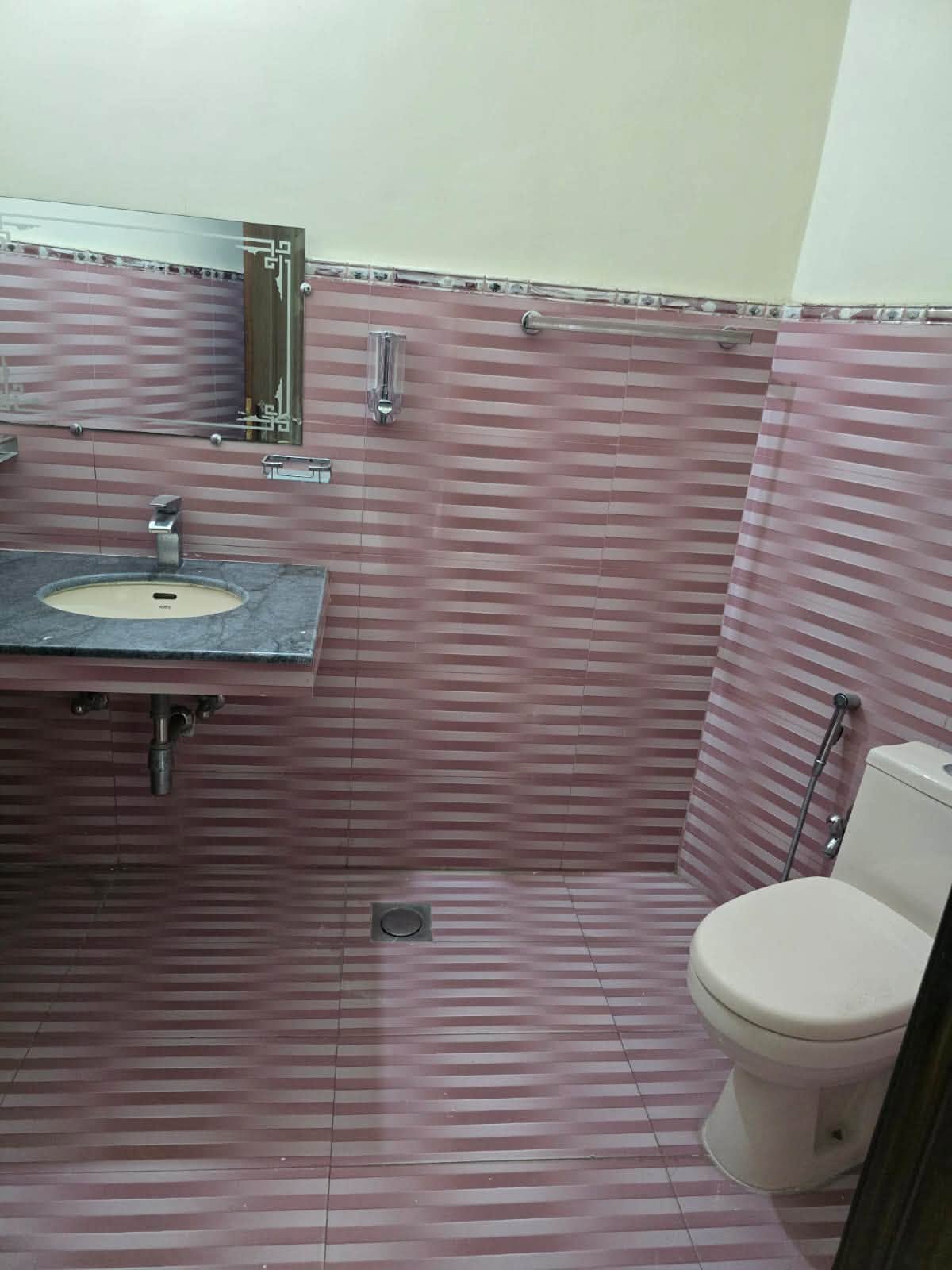 16 Marla Lower PORTION available for rent, DHA PHASE 1, Lahore