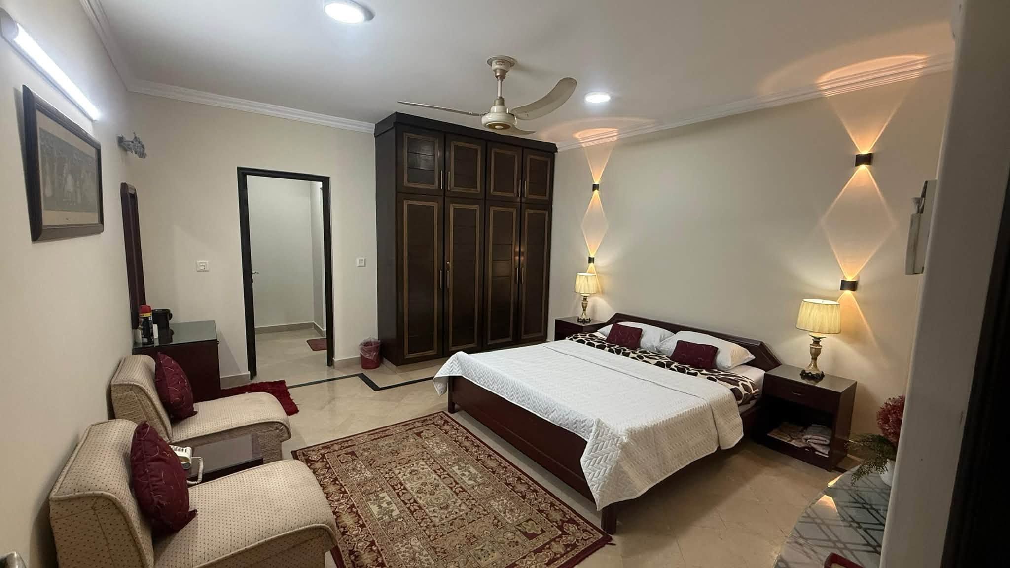 1 Kanal Fully furnished Basement available for rent, DHA PHASE 8 Ex Park View, LAHORE