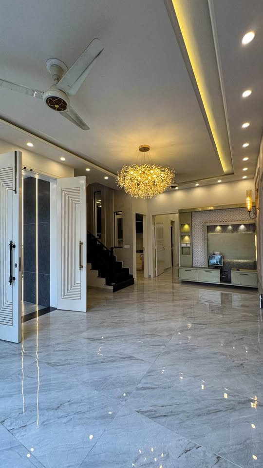 Dha phase 9 town 5 marla house for ren