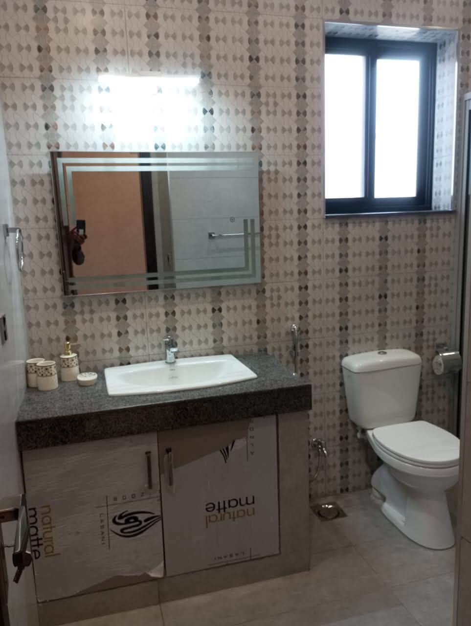 Available on Rent 5 Marla Modern HOUSE, DHA 9 Town ,Lahore