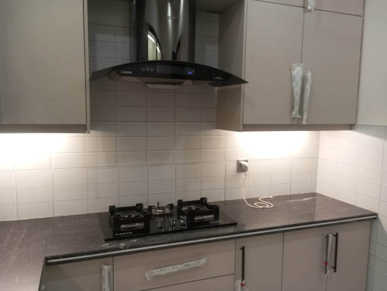 Available on Rent 5 Marla Modern HOUSE, DHA 9 Town ,Lahore