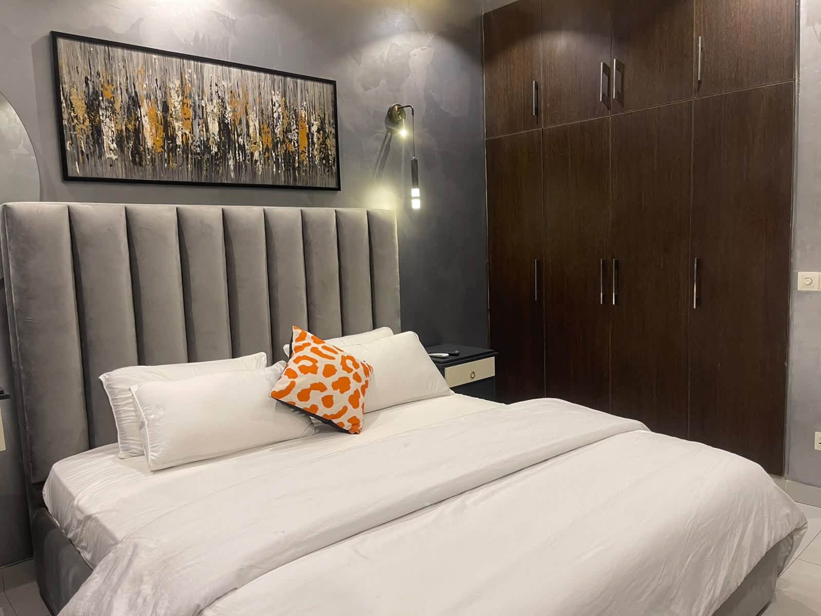 Available on Rent 5 Marla HOUSE, DHA PHASE 9 Town, Lahore