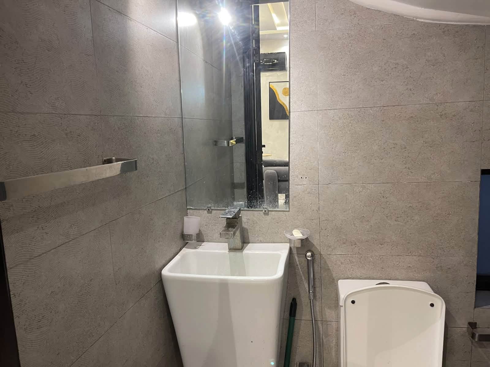 Available on Rent 5 Marla HOUSE, DHA PHASE 9 Town, Lahore