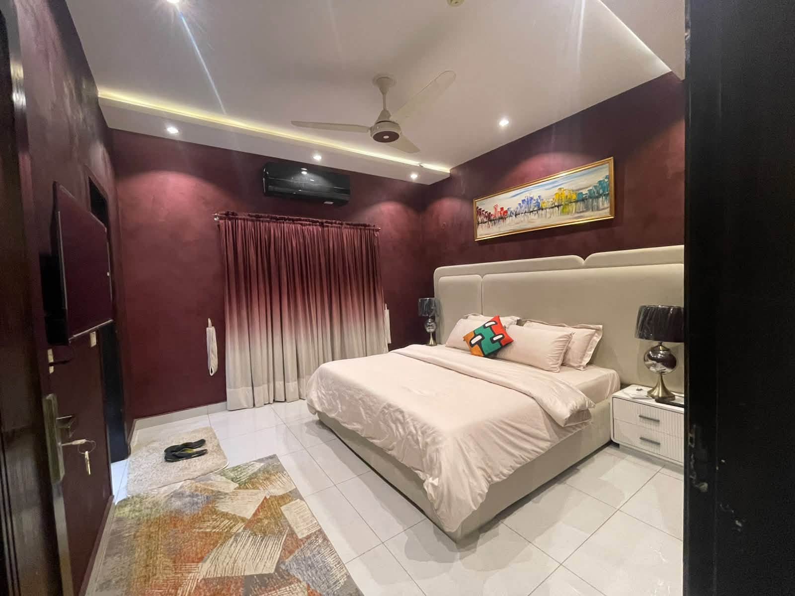 Available on Rent 5 Marla HOUSE, DHA PHASE 9 Town, Lahore