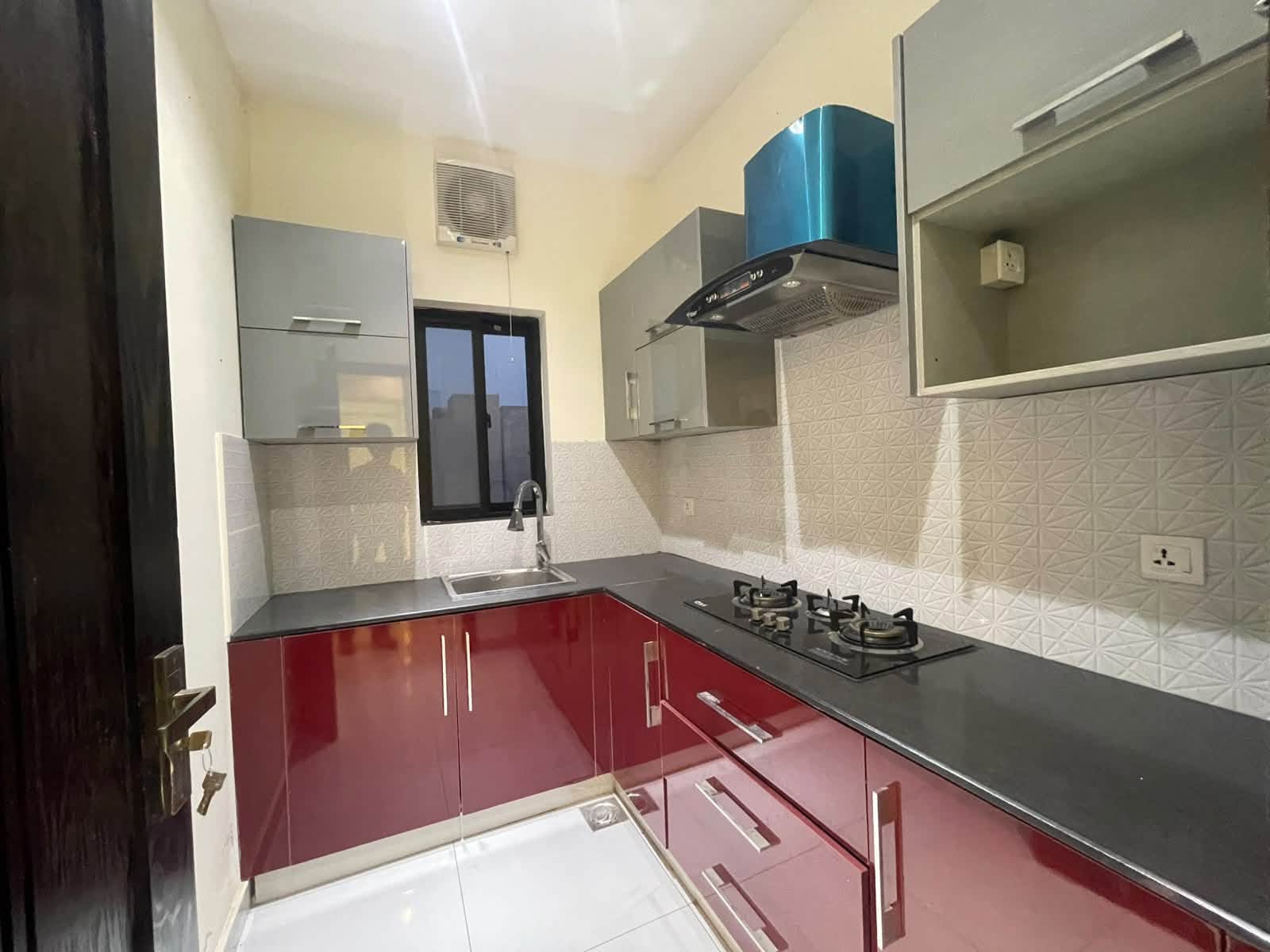 Available on Rent 5 Marla HOUSE, DHA PHASE 9 Town, Lahore