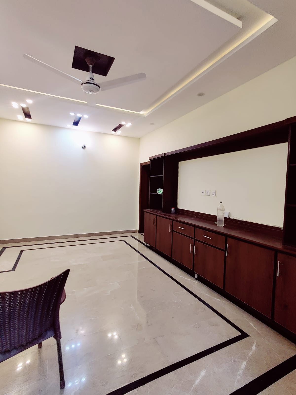 1 KANAL UPPER PORTION FOR RENT