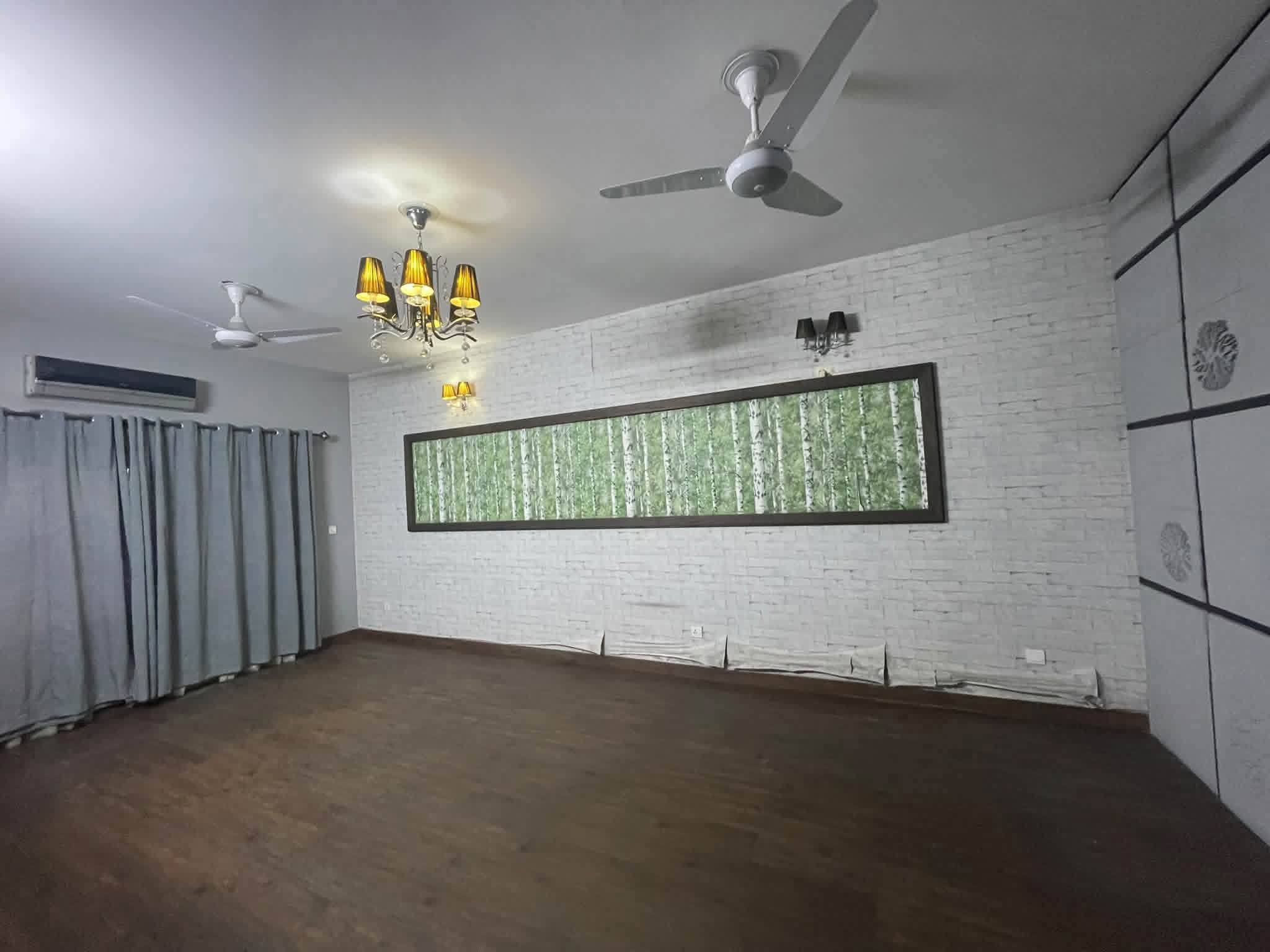 10 Marala, 4 bedroom house available for rent Askari  11, Lahore