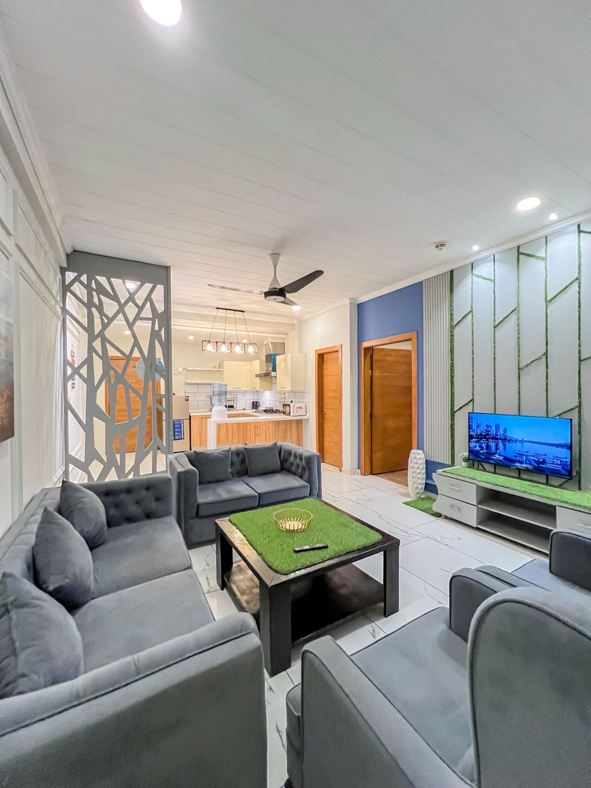 2 bed luxury furnished apartments