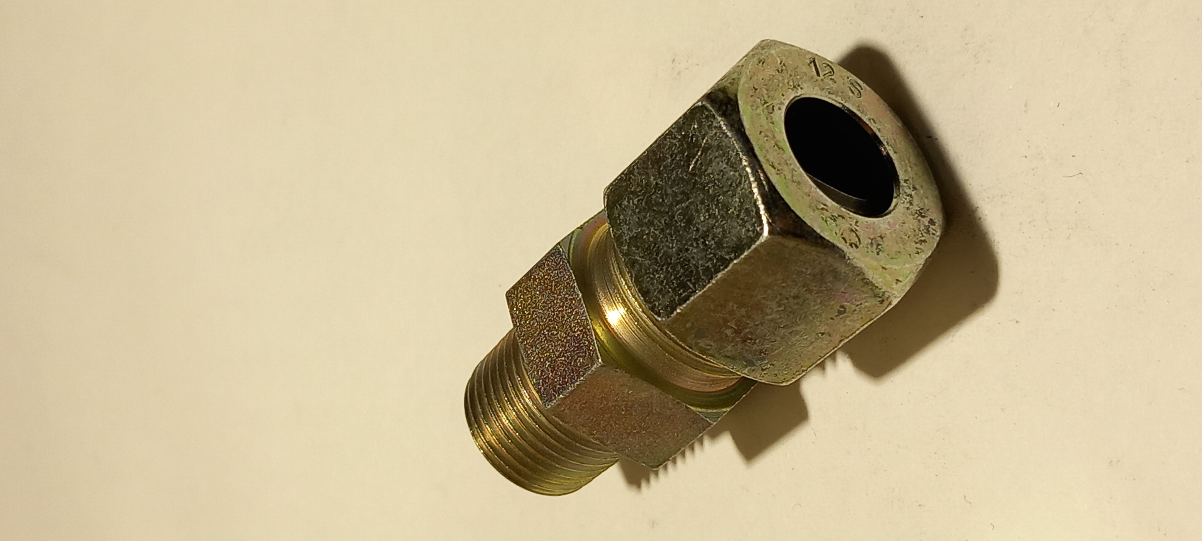 NPT RECHTE INSCHROEFKOPPELING GE 8SN 1/4