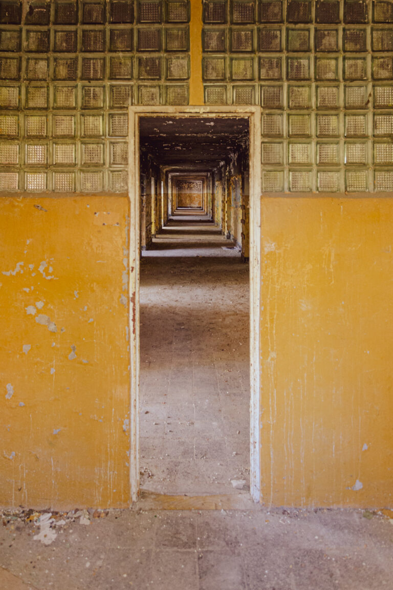 czlowiek-dziurawy_02