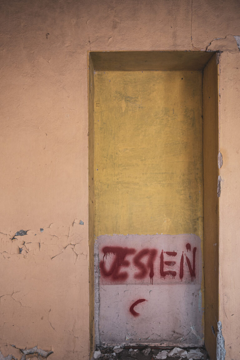 czlowiek-dziurawy_04