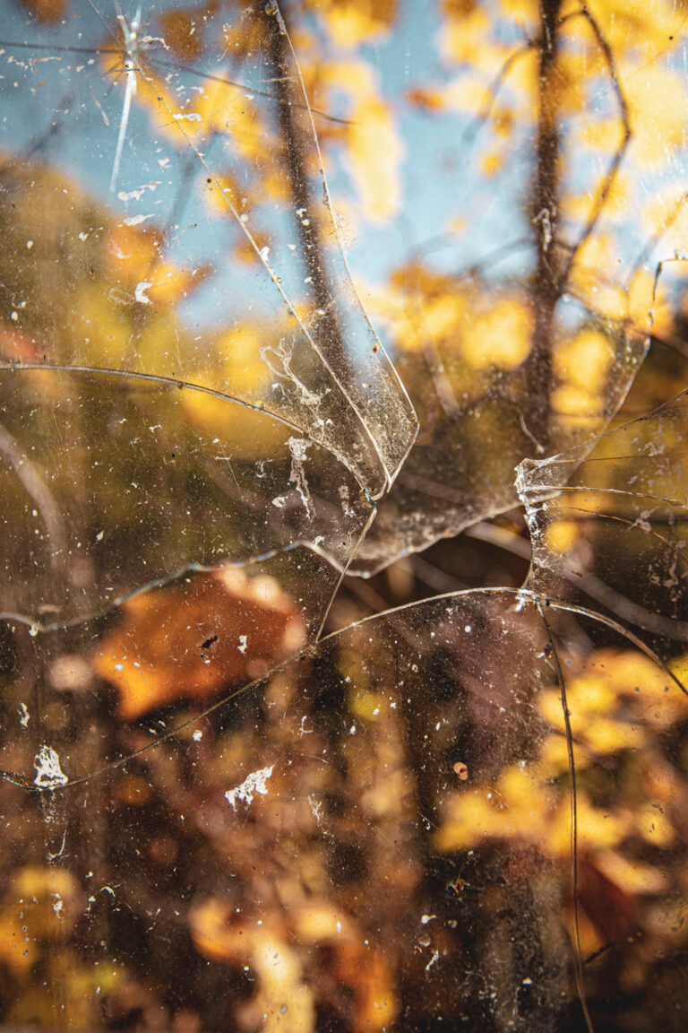 czlowiek-dziurawy_01