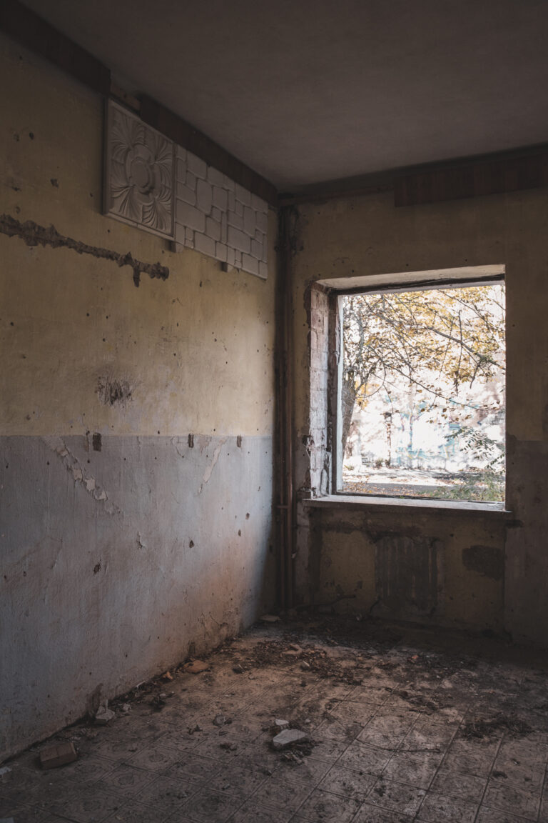 czlowiek-dziurawy_14