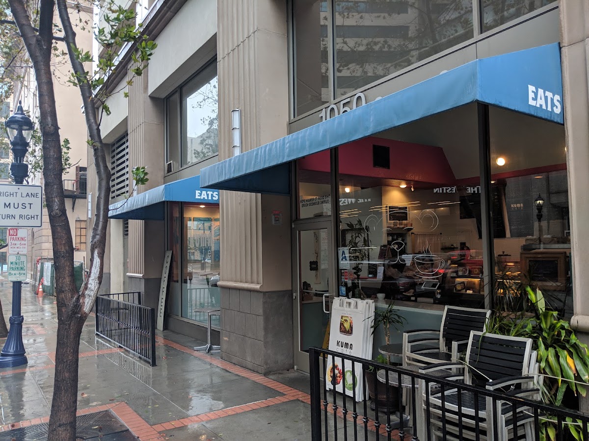 Kuma Café