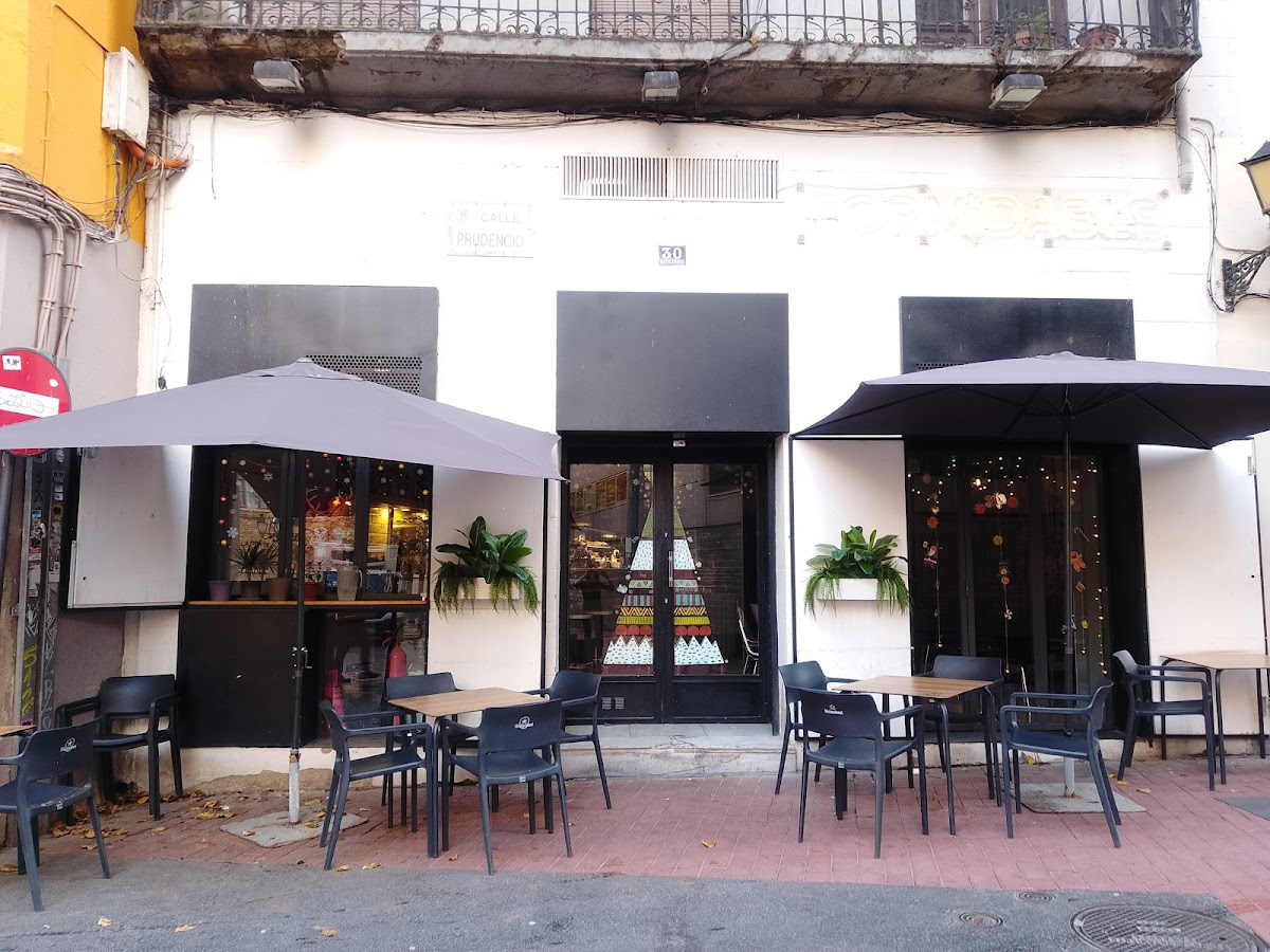 Formidable Café Bar