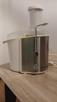 Juguera Yelmo con Jarra Vertedora 1