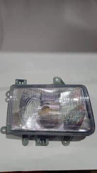 Óptica Toyota Hilux 1