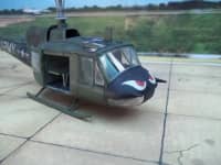 Bell Uh-1 Iroquois "huey" 1/48 Maqueta Armada y Pintada 4