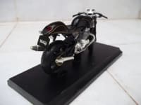 Norton Commando 961 SE 1/18 Welly 3