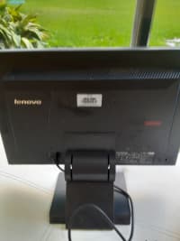 Monitor Lcd Thincenter Lenovo 17 Pulgadas 3