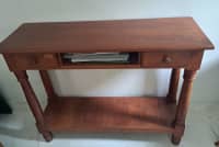 Mueble de Algarrobo Tipo Recibidor 3