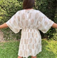 Vestido Boho Corto Fieata Blanco y Dorado 2