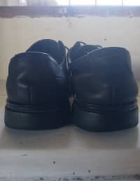 2 Zapatos de Cuero × $40.000 4