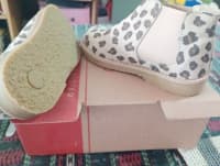 Botitas para Niña Nuevos en Caja 1