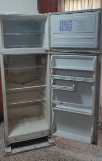Vendo Heladera con Freezer 2