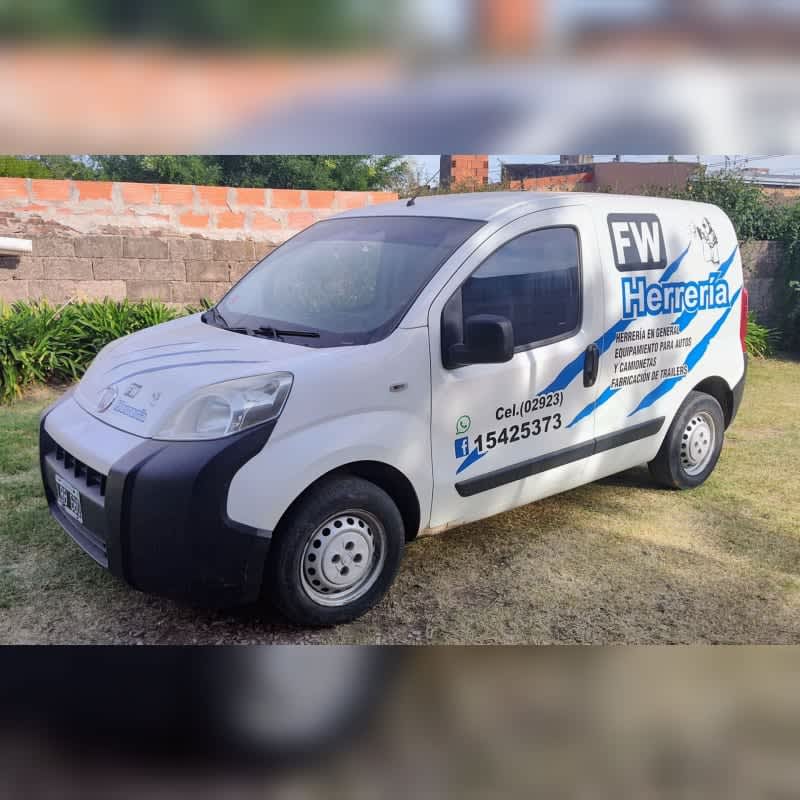 Fiat Qubo 1.4 Active Furgon Año 2012 con 120.000 Km