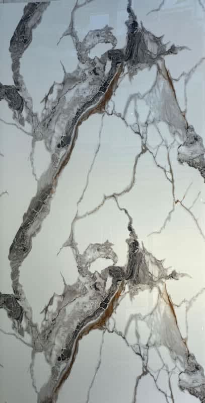 Placa Pvc Marmol Blanco con Veta Gris y Beige 122x244