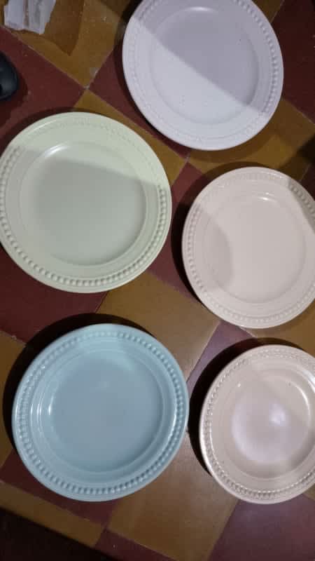 Platos, Tazas, Cazuelas Etc