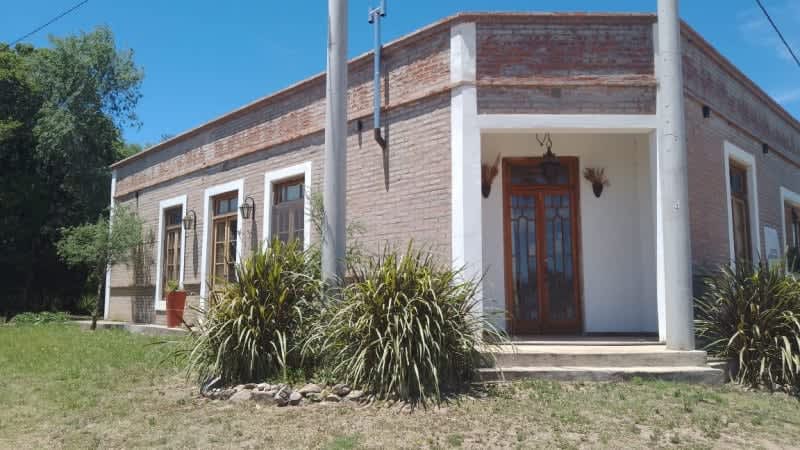 Alquiler Temporario Amboy: Loft Colonial con Wifi