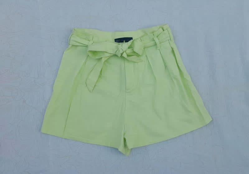 Short de Lino Color Lima. Talle 40