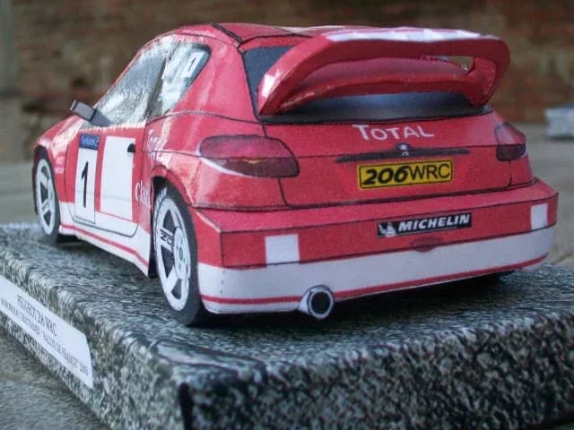 Peugeot 206 Wrc 2003 Fabricada en Papel