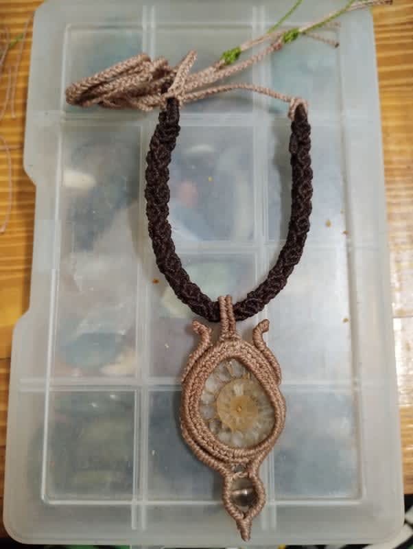 Collar Tubular Amonite