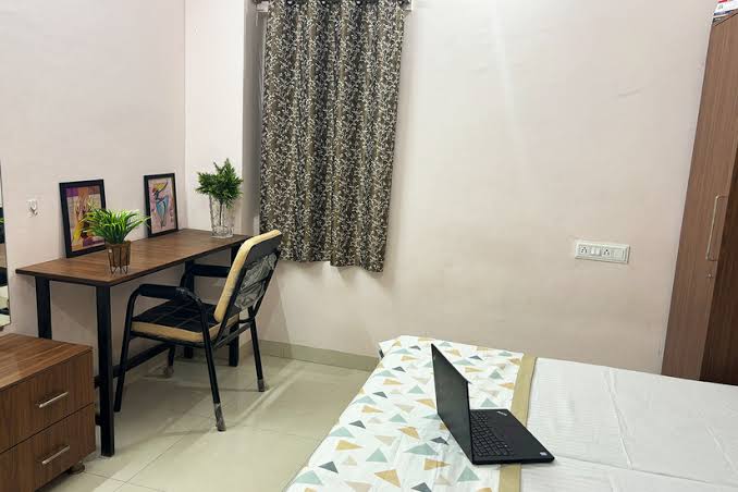 Clean and furnished room at Sarab PG near Chandigarh University
