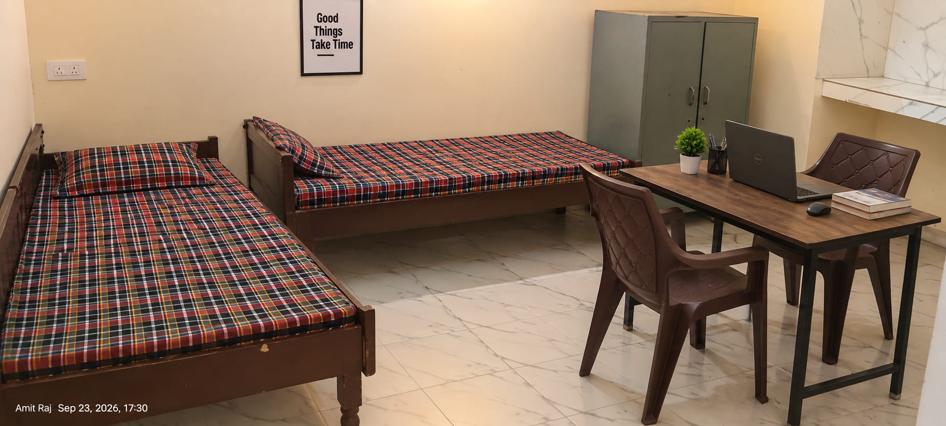 Comfortable PG room near Chandigarh University in Gharuan at Sarab PG