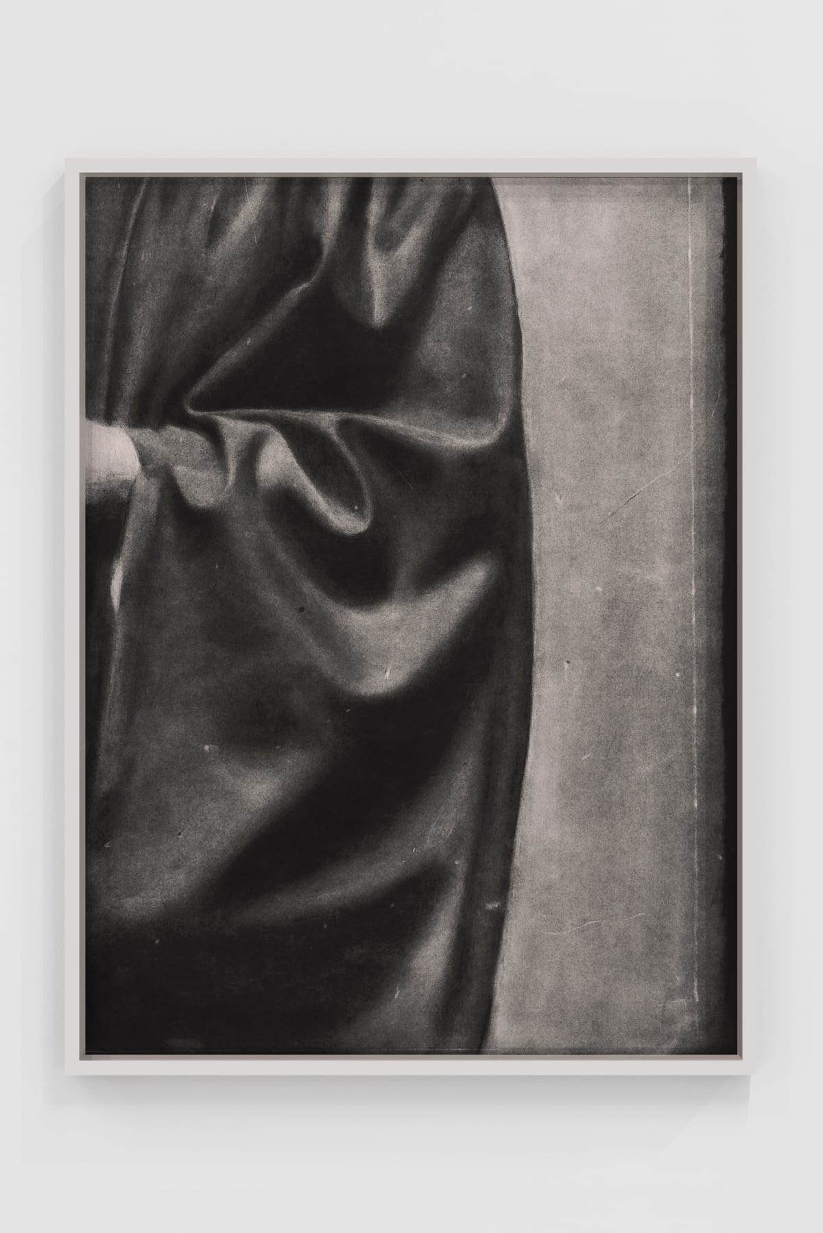 ENTRANCE (AT THE GATES) 3446