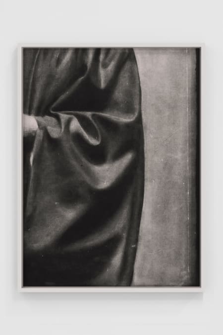 ENTRANCE (AT THE GATES) 3446